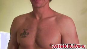 ”Solo masturbation with an amateur guy looking to wank off”