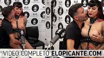 ANGIE NINFA SE SIENTA ARRIBA DE ELO PODCAST EN EL CUARTO PICANTE