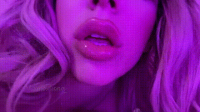 stepMommy's Lips (4K)