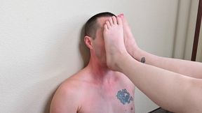 Rhea dominantly makes me worship her feet (4k)