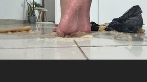 Barefoot Banana Crush – Slow & Messy Foot Smash