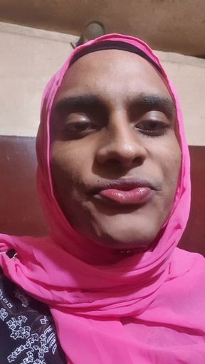 Desi hijabi sissy crossdresser spitt swap
