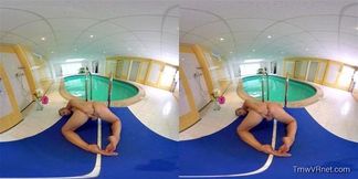 TmwVRnet Violette In The Deep