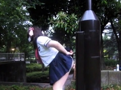 Amateur Japanese Teen CD outdoor dildo