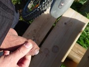 Schnelles abspritzen beim Biken - Nette Ladung
