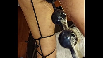 Огромные шары в жопу