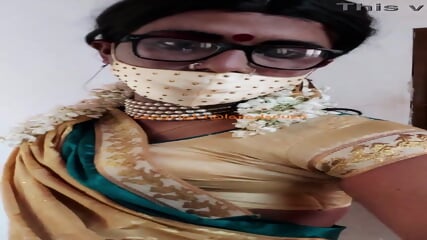 Indian sexy crossdresser Lara D Souza saree video