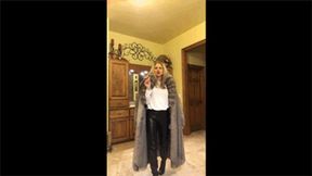 Millionaire Fur Cigar Goddess (720p)