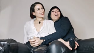 Strapon POV and Dirty Talk: Miss Flora and Goddess Aurora