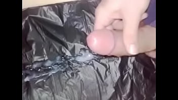 cumshot on a garb.e b.