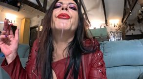 Spit Fetish Obsession - Dirty Talk, Smoking &amp; Wet Masturbation 324