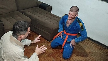 treino de jiu-jitsu termina em punheta e putaria
