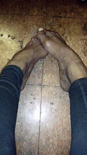 Worship my Pretty Feet With Your Tongue Extreme foot fetish