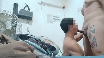 This faggot can&#039_t get the cum out of the deepest part of his ass
