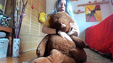 Big squirting big teddy bear plush toy