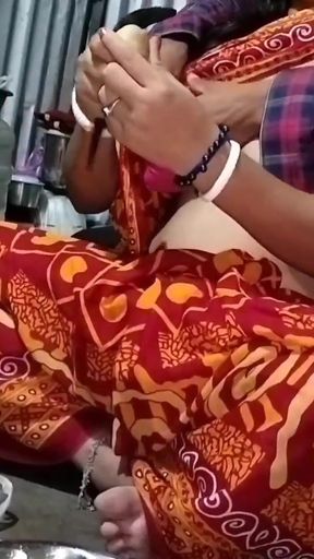 Key moment from &quot;Sali jub soaur ghore se Jamai daa k ghor gaye tub Usko Ekela Ghorme Without Condom pe Choda&quot;