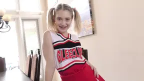 18yo Cheerleader with Braces Loves It