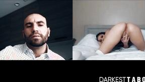 ”Bombshell babe Athena Faris solo beaver plays for stepfather”