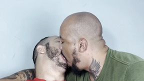 TWO MEN WITH BIG MOUTHS AND TONGUES KISSING FOR 1 HOUR NON-STOP - BY JAMAL SANGENT AND MARIO SOARES - CLIP 2