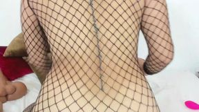 Mature woman puts her hand in her wet pussy while moaning like a bitch