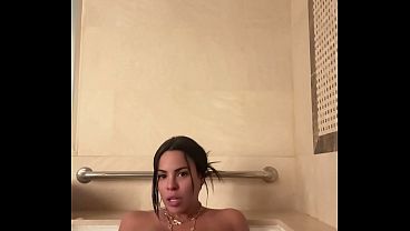 Curvy Luna Star Teases You In Steamy Bath