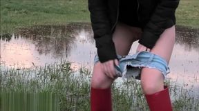 Naughty Girls in Rubber Boots / Gummistiefel