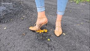 Walkover Crushing and Walking in my Sexy Low Work Heels