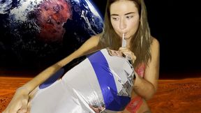 Blowing up a Rocket Ship Foil Balloon and Riding it! 4K