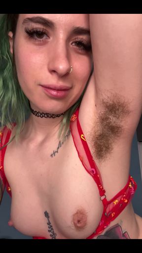 Smelly Pits and Soft Tits