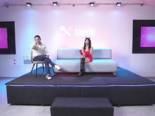 I'm filled with milk!! SaraTaylor in a bizarre Doble penetration with a double cum on her face