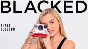Good girl Blake Blossom feels great with a BBC inside her crack