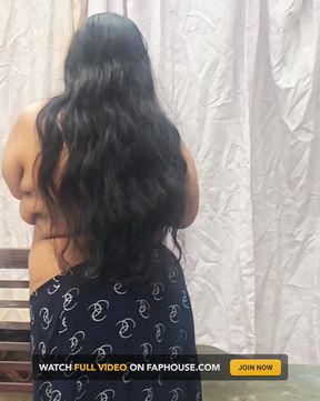 India Woman in Skirt Getting Naked