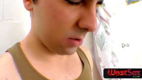 um cabaco sendo sodomizado por uma loira perfeita e gostosa - renatinha gaucha