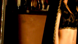 Beautiful Bollywood Babe Gets Into The Erotic Sensuality