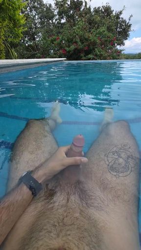 Underwater solo fun
