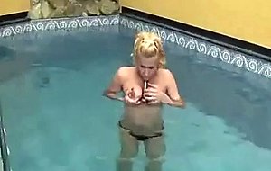 Hot solo poolside