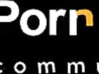 Sexy gal twerks in gaming room - hawt onlyfans gal LadyKaiyo
