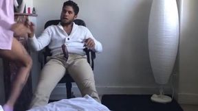 Deutscher Amateur lädt Flüchtlinge für eine dampfende Begegnung ein!