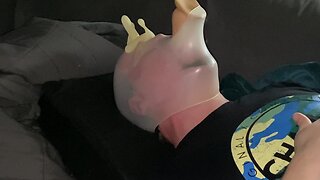 Latex glovemask and dildo sucking in my second breathplay experience