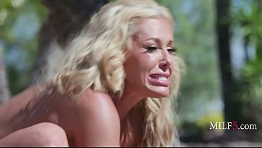 This is CPR certification... for my cervix - Taylor Vixxen, Dorian Del Isla