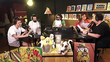 Gordinho de Preto convida grupo de amigos para botar a minhoca pra dentro,  e aguentam 2hs disso! Muito tes&atilde_o no que fazem.