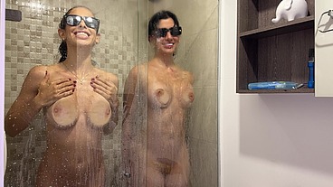 Yenifer Chacón and Alicia Trece taking a shower (rare)