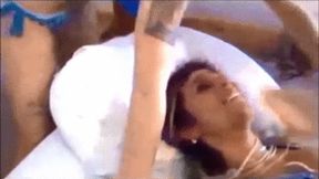 SMELLS ALL AROUND-FULL VIDEO-WMV