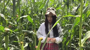 Security guard catches slutty thief and gives her a blowjob ticket