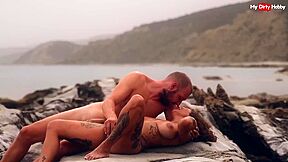 Watch Nice-looking Wenchs Dirt