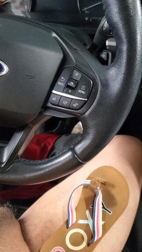 naked mechanic in customer car cum in flip-flops found in car