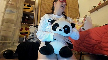 Dirty diaper rubbed on the Pando soft toy