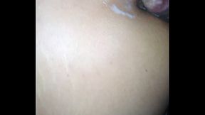 Me la cojo en 4. me vengo en sus caderas