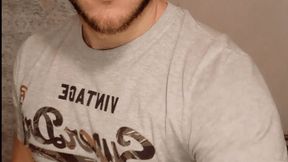 Arnold’s Scent Fetish Ritual – Armpits, Underwear Sniffing & Intense Cumshot