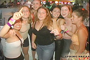 Streets of Cancun - SpringBreakLife